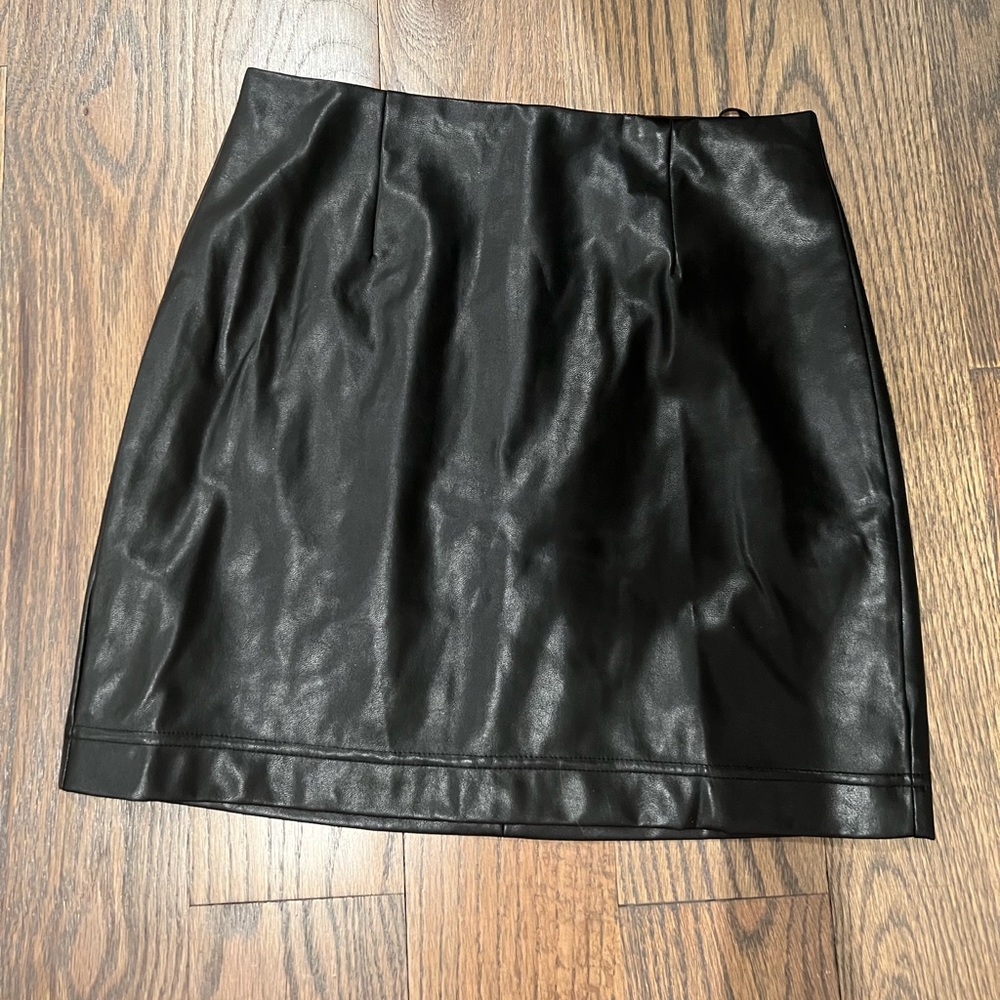 aritzia leather skirt
